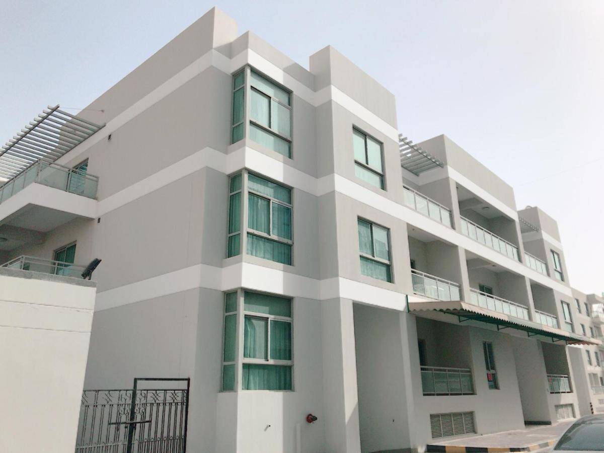 Stout Apartments Manama Bilik gambar